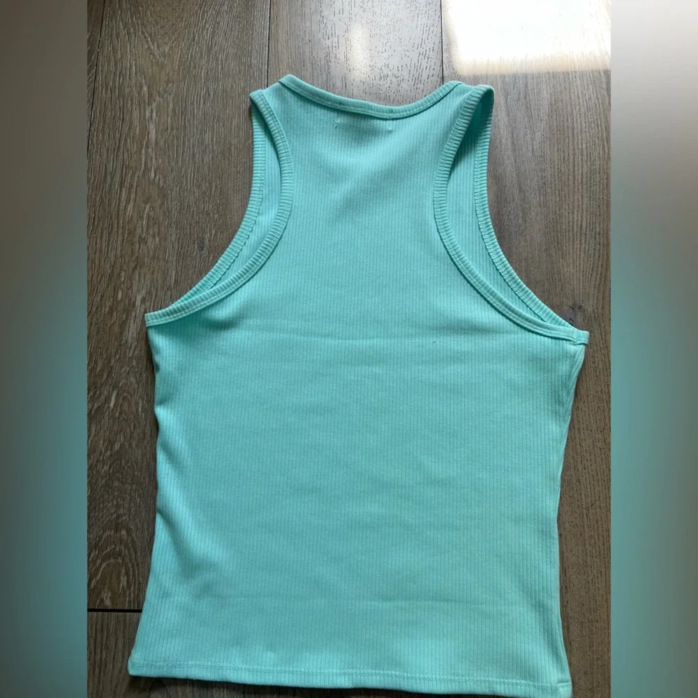 Liz & Sara Aqua Ribbed Top